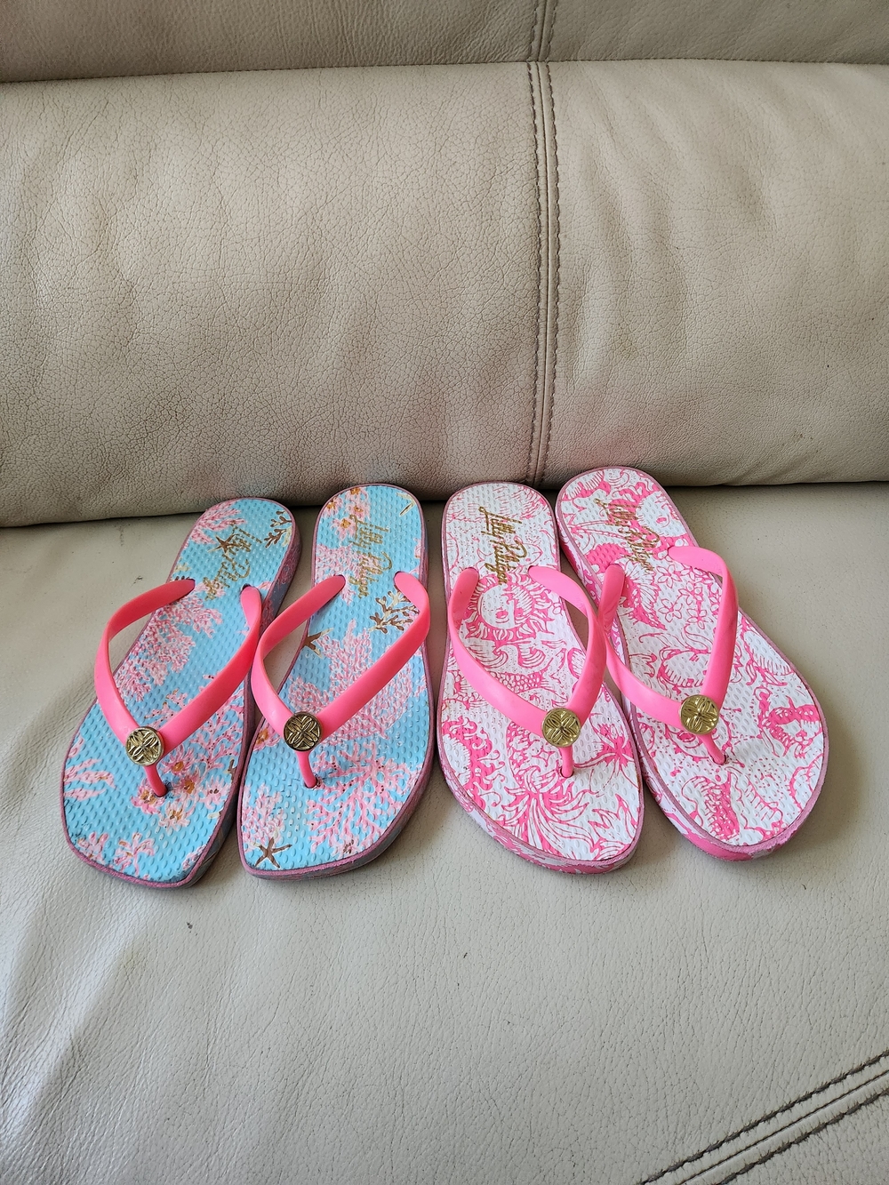 Women’s Pink Floral Print Flip Flop Sandals - Casual Summer Thongs
